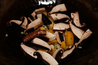 wok_recipes_03_yellow_bell_pepper_mushrooms